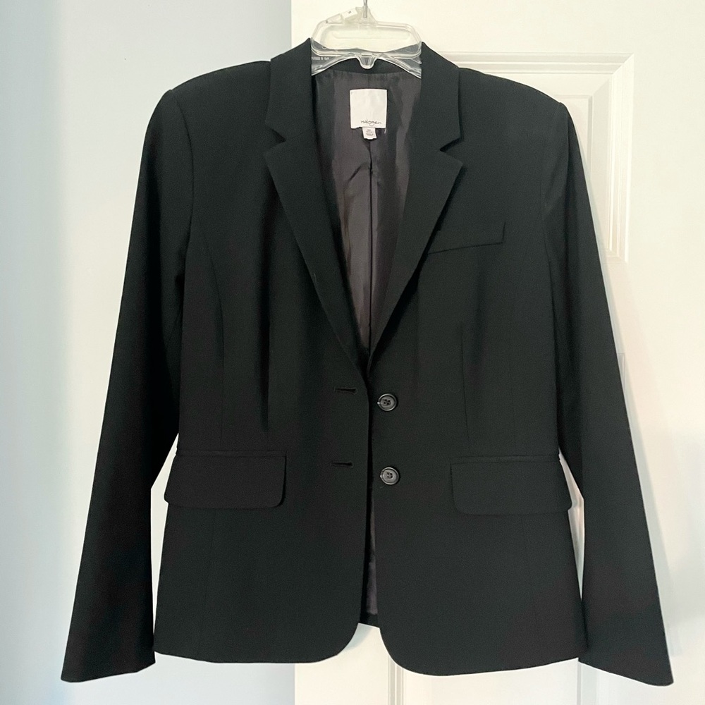 Excellent condition: Nordstrom Black Blazer